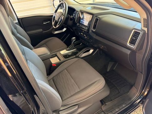 Used 2023 Nissan Frontier SV w/ SV Convenience Package RWD image 27