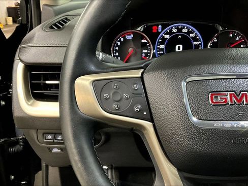 Used 2024 GMC Terrain Denali w/ Black Diamond Edition image 11