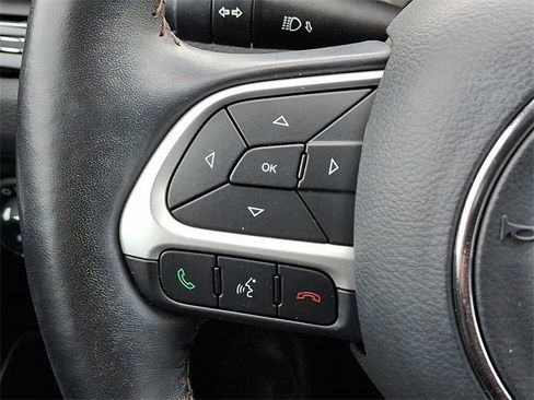 Used 2020 Jeep Compass Limited image 22