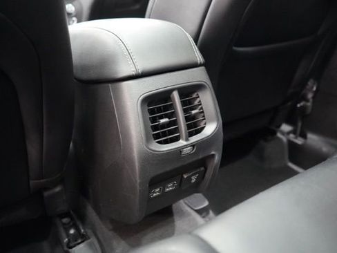Used 2022 Jeep Cherokee Limited image 30