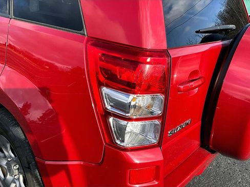 Used 2012 Suzuki Grand Vitara Premium image 21