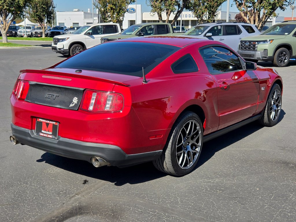 Used 2010 Ford Mustang GT RWD image 3