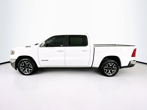Used 2025 RAM 1500 Laramie AWD/4WD image 4
