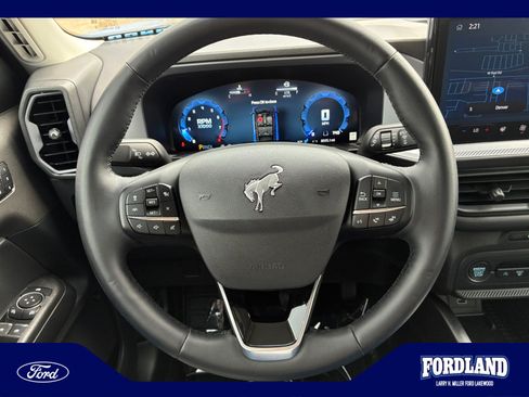 Used 2025 Ford Bronco Sport Outer Banks w/ Outer Banks Tech Package+ AWD/4WD image 9
