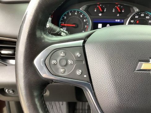 Used 2020 Chevrolet Traverse LT w/ LT Premium Package FWD image 31