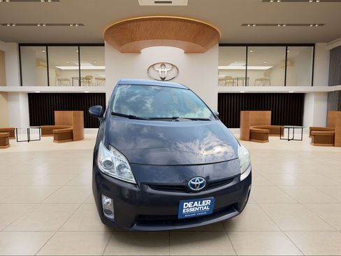 Used 2010 Toyota Prius Four FWD image 1