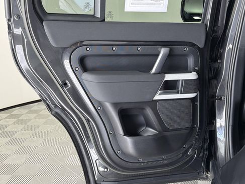 Certified 2023 Land Rover Defender 110 X-Dynamic SE image 25