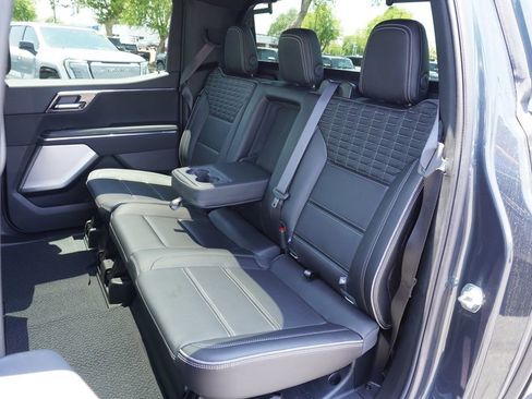 New 2025 GMC Sierra EV Denali image 9