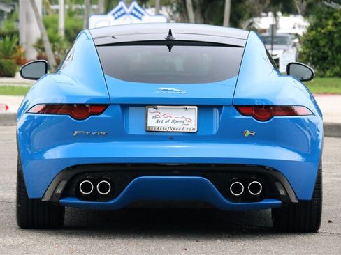 Used 2019 Jaguar F-TYPE R AWD/4WD image 9