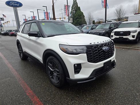 New 2026 Ford Explorer ST image 3