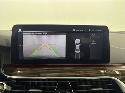 Certified 2023 BMW 530i xDrive w/ Premium Package image 34