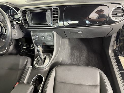 Used 2016 Volkswagen Beetle 1.8T SE image 12