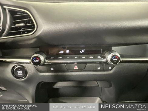 Used 2024 MAZDA CX-30 AWD 2.5 S w/ Preferred Package image 36
