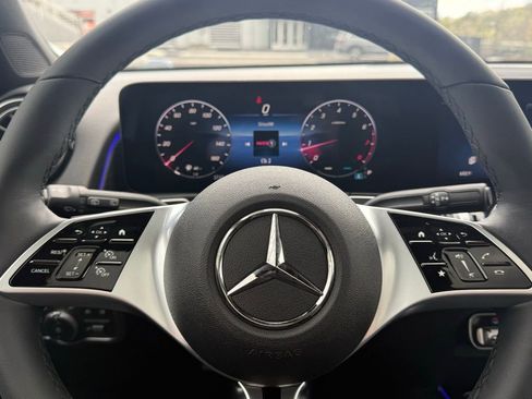 New 2026 Mercedes-Benz GLB 250 4MATIC image 25