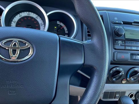 Used 2012 Toyota Tacoma 2WD Regular Cab image 19