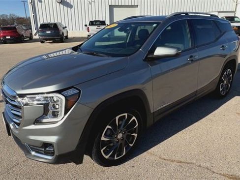 Used 2023 GMC Terrain SLT w/ Infotainment Package II image 37