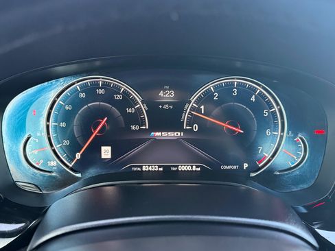 Used 2018 BMW M550i xDrive w/ Driving Assistance Package image 15