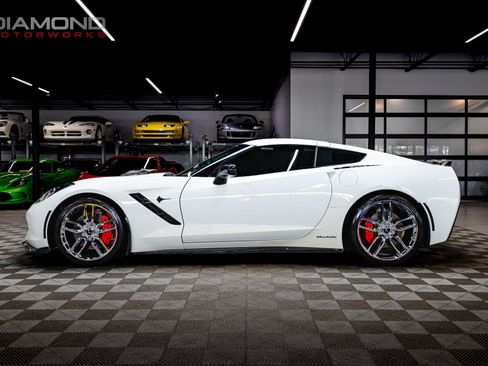 Used 2019 Chevrolet Corvette Stingray Coupe RWD image 14