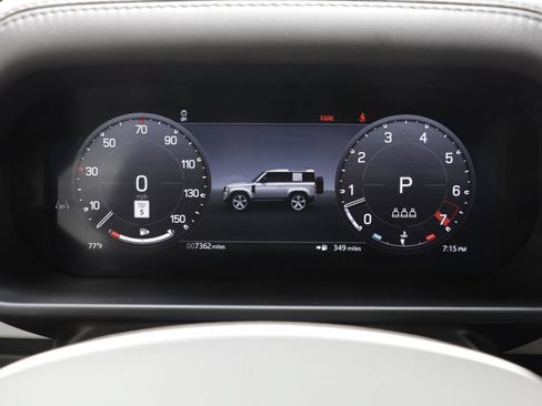 Certified 2025 Land Rover Defender 90 X-Dynamic SE AWD/4WD image 8