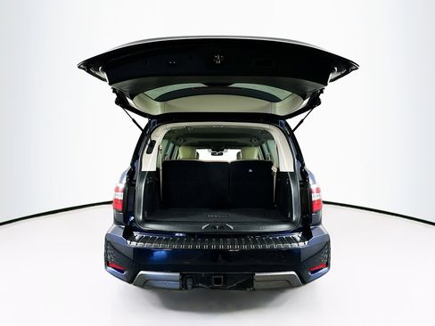 Used 2022 Nissan Armada SL w/ Captain's Chairs Package image 32