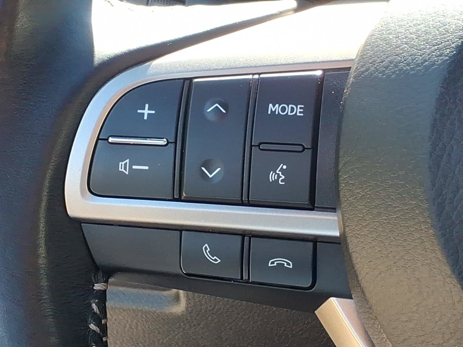 Used 2020 Lexus GX 460 Premium w/ Premium Package AWD/4WD image 16
