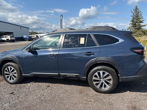 Used 2024 Subaru Outback Premium AWD/4WD image 14