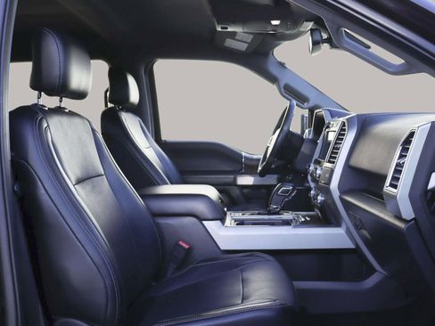 Used 2016 Ford F150 Lariat w/ Equipment Group 502A Luxury image 37