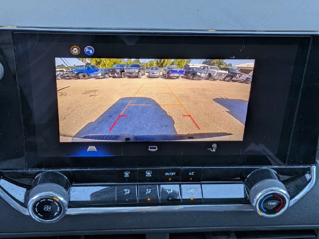 Used 2025 Chevrolet Colorado W/T RWD image 27