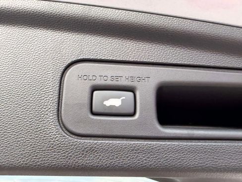 Certified 2026 Acura MDX SH-AWD w/ Technology Package image 12