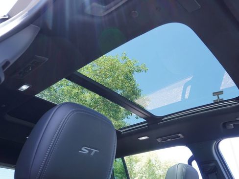 New 2026 Buick Enclave Sport Touring w/ Power Package FWD image 14