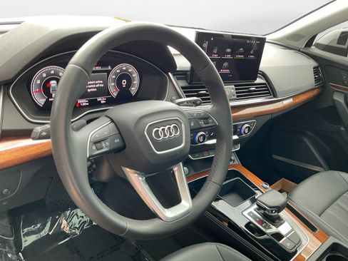 Used 2023 Audi Q5 2.0T Premium Plus w/ Premium Plus Package AWD/4WD image 10