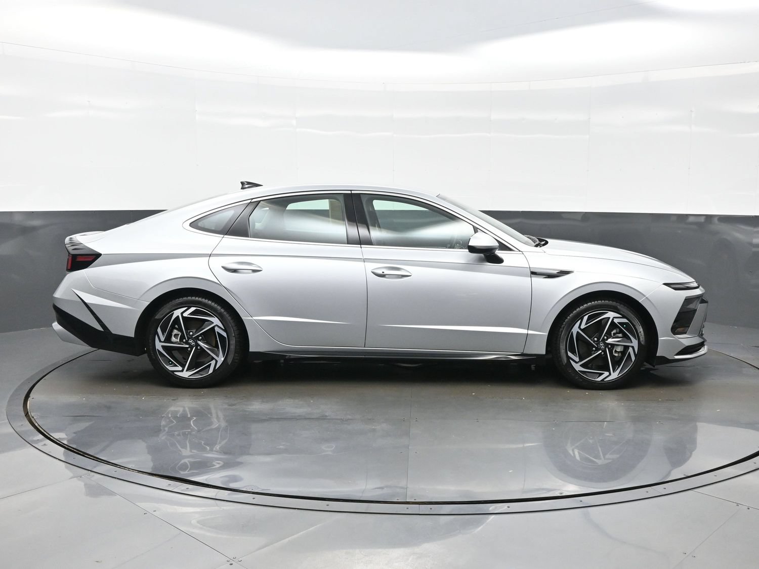 Certified 2026 Hyundai Sonata SEL FWD image 7