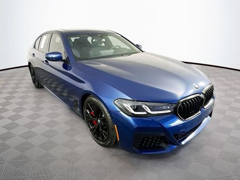 Used 2023 BMW M550i xDrive w/ Shadowloine Package AWD/4WD image 2