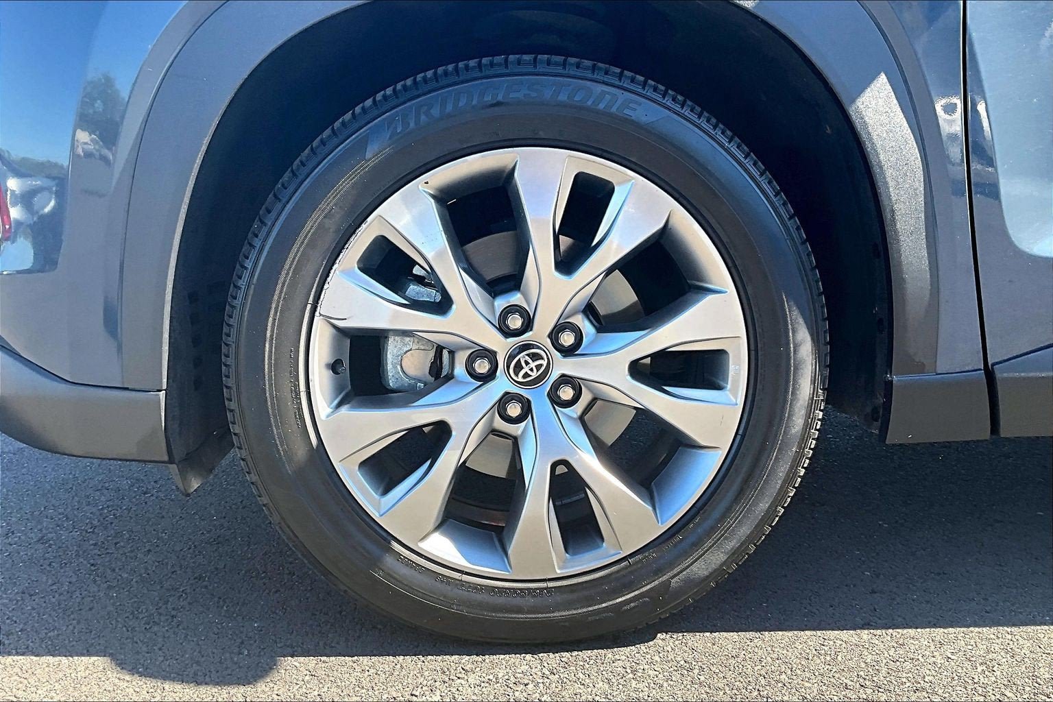 Used 2024 Toyota Grand Highlander AWD Hybrid image 9
