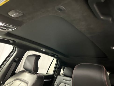 Used 2024 Jeep Wagoneer Launch Edition image 24