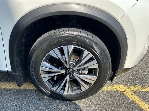 Certified 2023 Nissan Rogue SV w/ SV Premium Package image 13