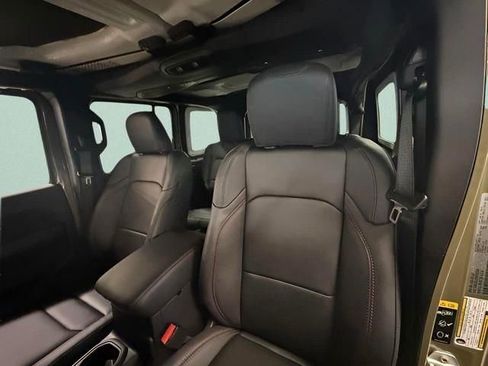 New 2026 Jeep Wrangler Unlimited Rubicon 392 w/ Quick Order Package 27X Moab AWD/4WD image 18