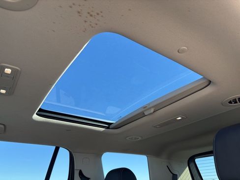 Used 2020 GMC Acadia Denali w/ Trailering Package image 25