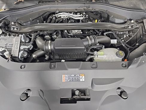 Used 2025 Lincoln Aviator Reserve w/ Equipment Group 201A image 12