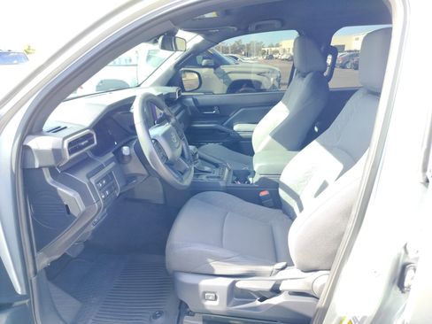 Used 2024 Toyota Tacoma SR image 17