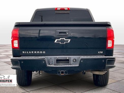 Used 2018 Chevrolet Silverado 1500 LTZ Z71 w/ Midnight Edition image 4