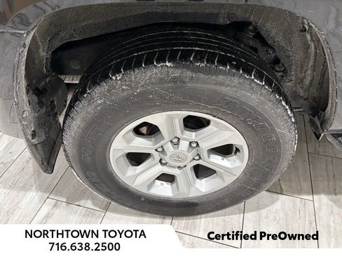 Used 2023 Toyota 4Runner SR5 Premium image 5