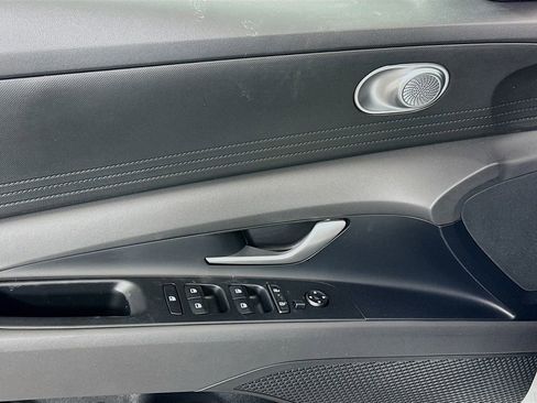 New 2026 Hyundai Elantra SE w/ Cargo Package image 18