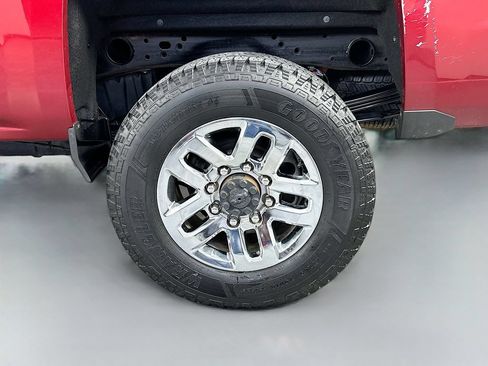 Used 2019 Chevrolet Silverado 2500 LTZ w/ Duramax Plus Package AWD/4WD image 34