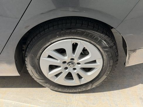 Used 2016 Toyota Prius Two FWD image 14