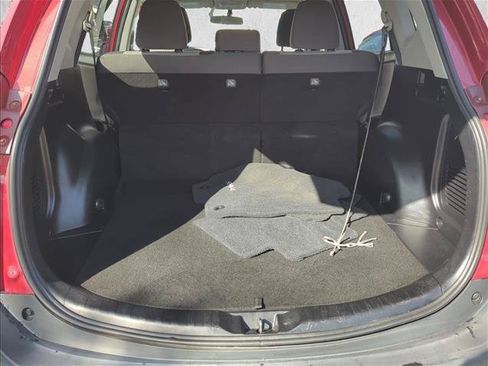 Used 2014 Toyota RAV4 LE FWD image 7