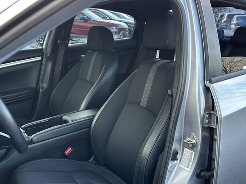 Used 2019 Honda Civic Sport image 10