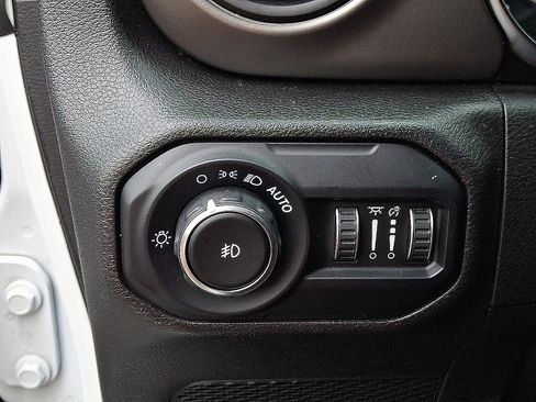 Certified 2022 Jeep Wrangler Unlimited Sport AWD/4WD image 27