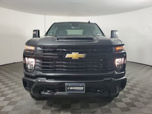 New 2026 Chevrolet Silverado 2500 Custom w/ Custom Value Package image 9