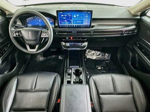 Used 2023 Lincoln Corsair FWD w/ Rear Removable Package Tray image 13